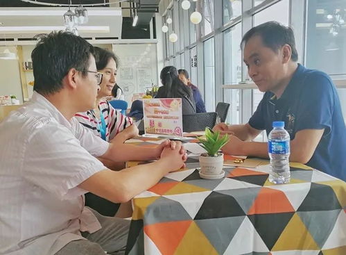 高新区举办“解教育困惑，助个性发展”教育咨询活动，融合经济贸易视角探索多元成长路径